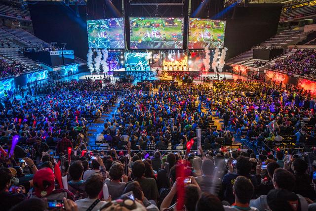 HLTV奖项：年度最佳战队 - NAVI