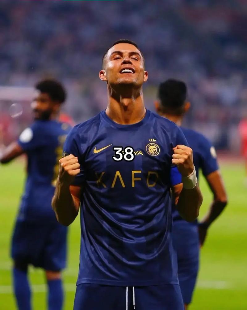 吴曦：如果一个评论能够影响一个球员，那么他的内心不够强大（吴曦：真正强大的球员不会被评论左右）