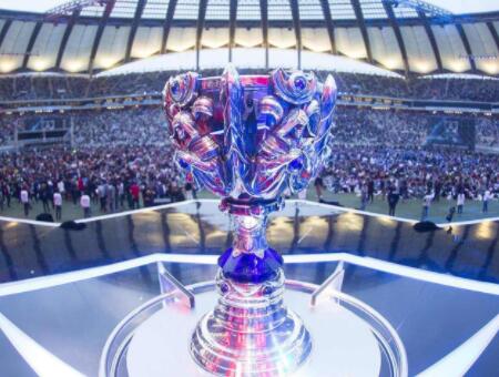 新闻评论互动界面